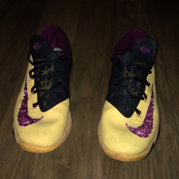kd shoes peanut butter